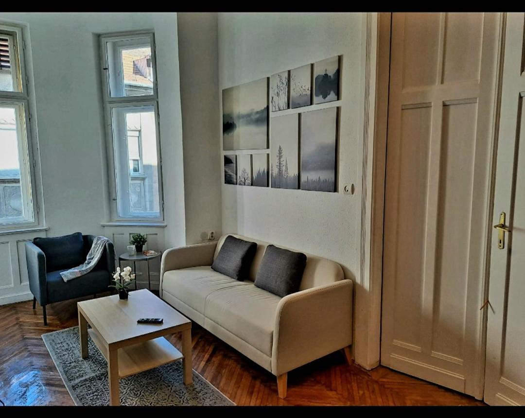 Csanady Fabulous Apartment بودابست المظهر الخارجي الصورة